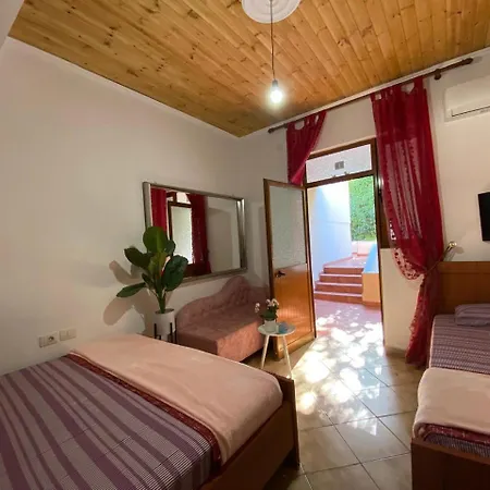 Ramo's Charming With Sunlit Veranda - 1st *