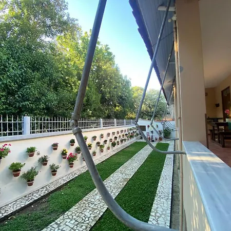 Ramo's Charming With Sunlit Veranda - 1st * Vlorë