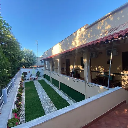 Ramo's Charming With Sunlit Veranda - 1st