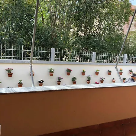 Ramo's Charming With Sunlit Veranda - 1st Appartamento