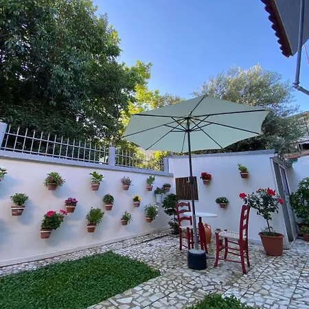Appartement Ramo's Charming With Sunlit Veranda - 1st *