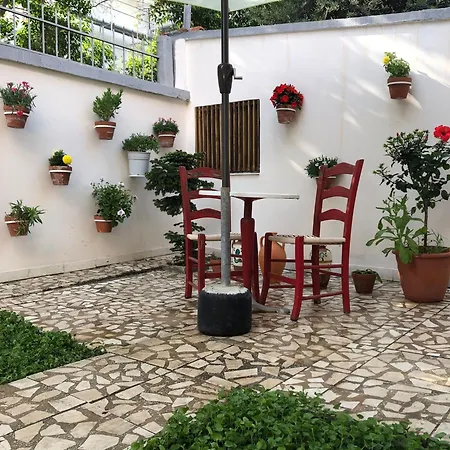 Appartamento Ramo's Charming With Sunlit Veranda - 1st