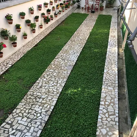 Ramo's Charming With Sunlit Veranda - 1st * Vlorë