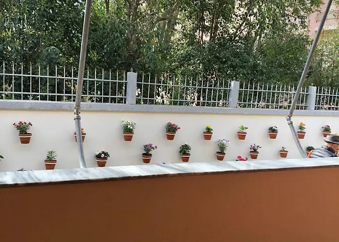 Ramo's Charming With Sunlit Veranda - 1st Appartement